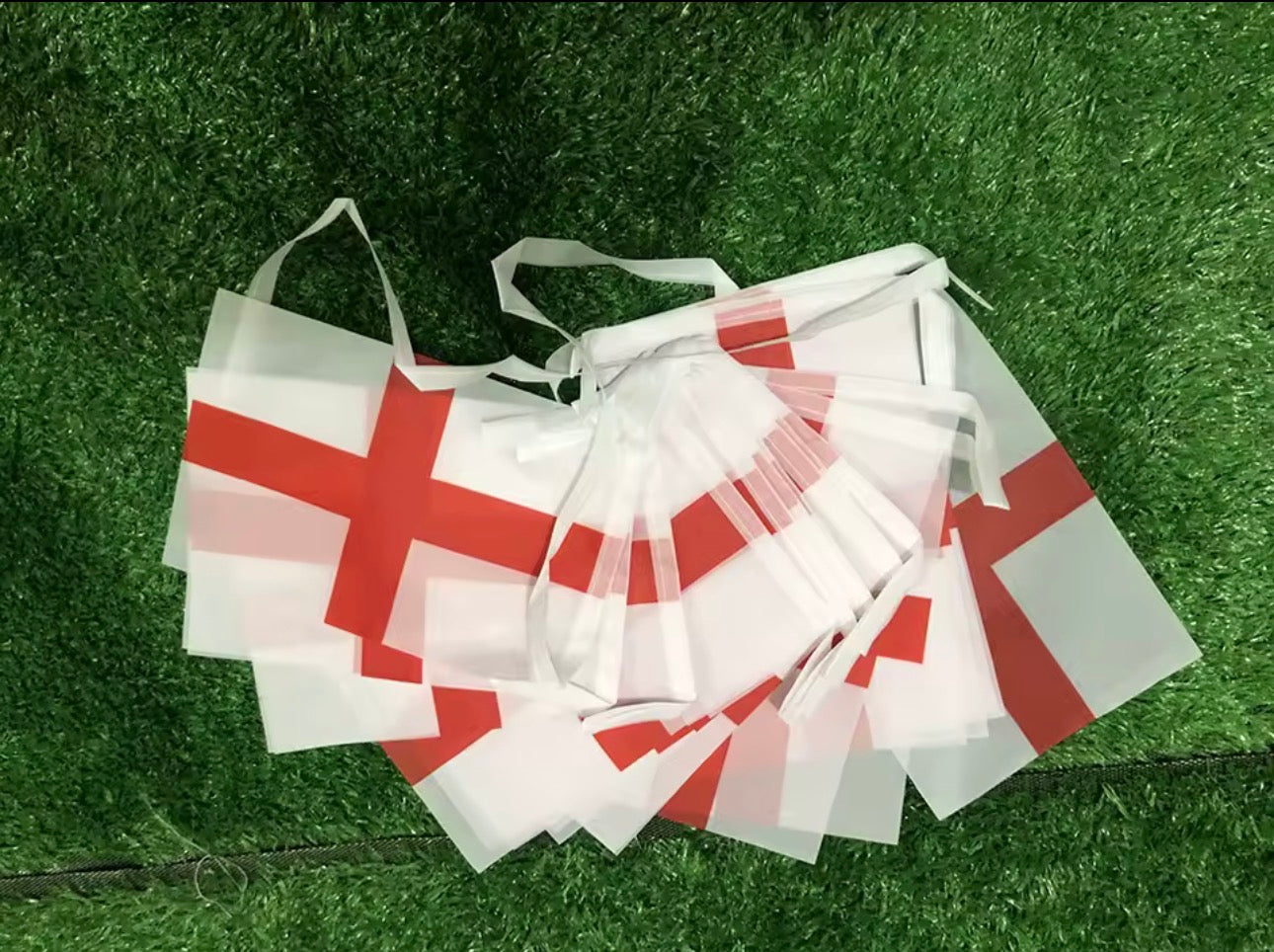 England flag World Cup bundle 2x large flags 1x bunting with 20 flags 2x car flags 10x hand held flags