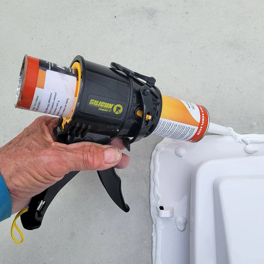 German Siligun compact glass glue gun - a short, self-sealing, high-thrust, drip-proof caulking tool